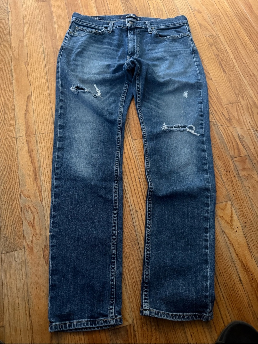 Hollister Men's Straight Dark Blue Distressed Jeans